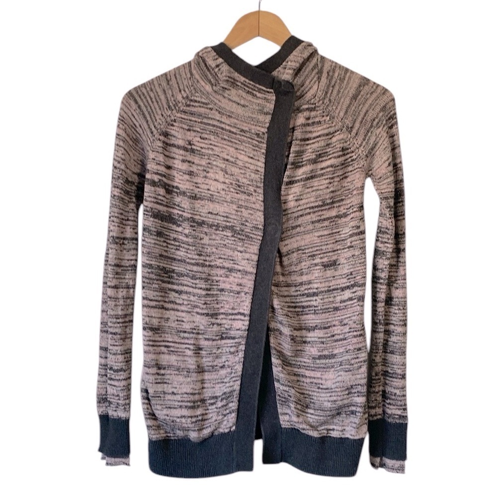 Ivivva lululemon Pink and Black hooded cardigan with Textured Knit size 10